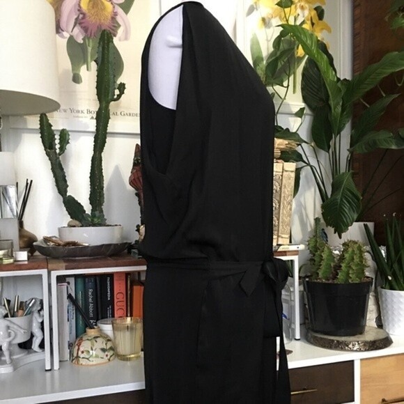 VINCE Black Drawstring Dress size S - Picture 5 of 12